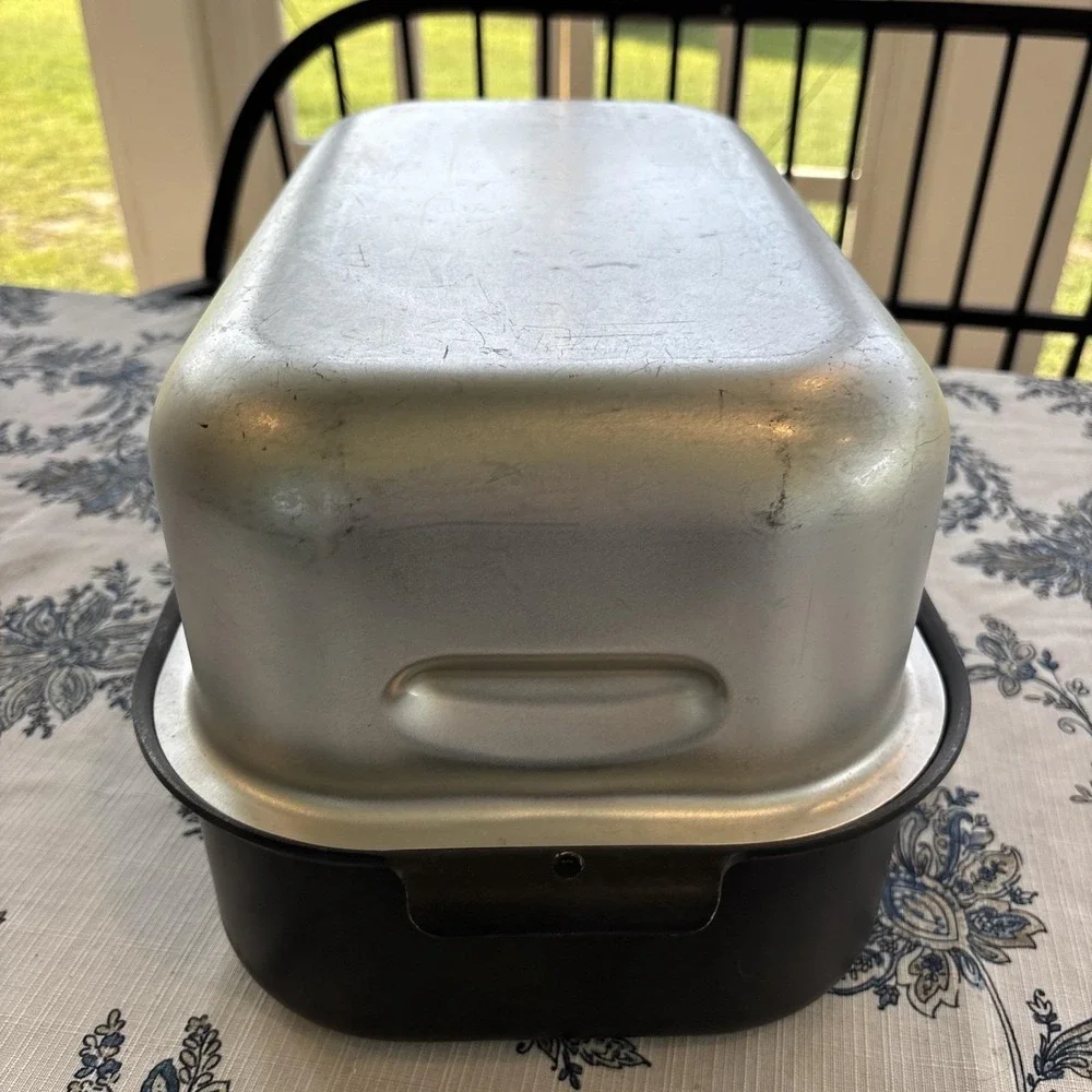Miracle Maid Large Roasting Pan Anodized Aluminum Domed Lid Turkey Roaster VTG